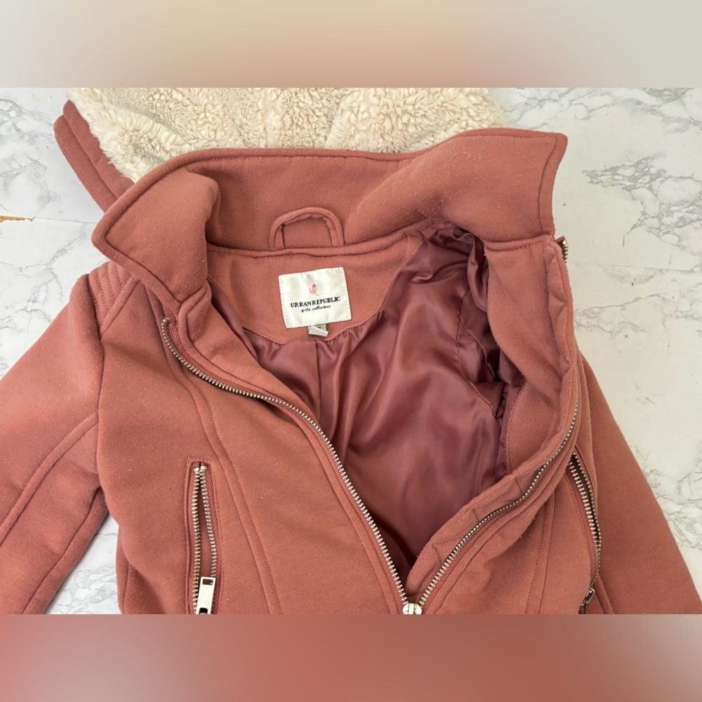 URBAN REPUBLIC Girls Heavyweight Sherpa Lined Jacket  4T Coat Hooded Full Zip​ - Picture 6 of 6
